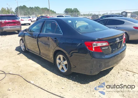 2014 Toyota Camry Se z USA, uszkodzony, nr VIN 4T1BF1FKXEU325157